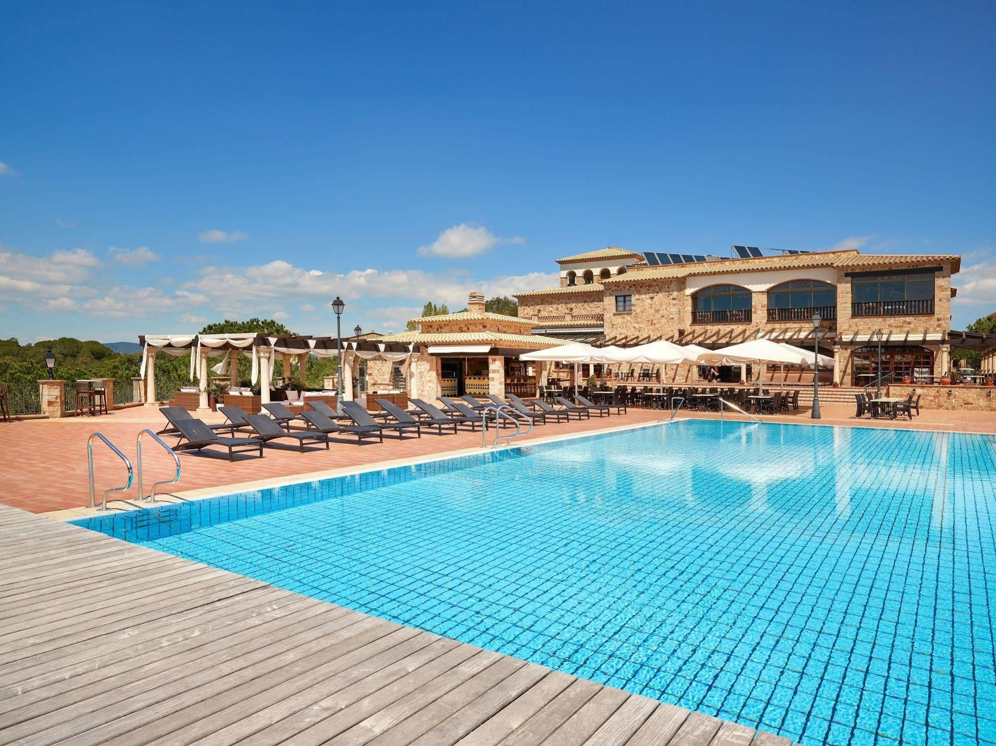 Hapimag Mas Nou Apartahotel 4*